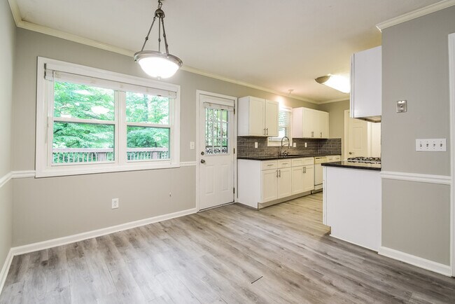 Foto del edificio - 310 Victoria Dr