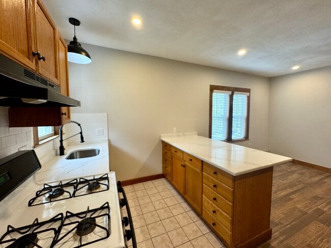 Foto del edificio - 29 Frederick Ave