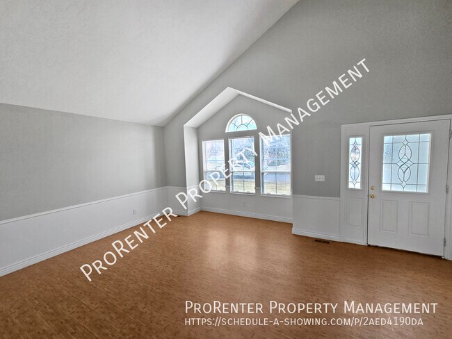 Foto del edificio - 1401 Ash Dr