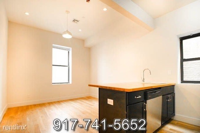 Building Photo - 3 br, 1 bath Apartment - 1470 Bushwick Ave