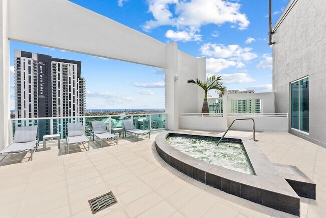 Foto del edificio - 350 SE 2nd St
