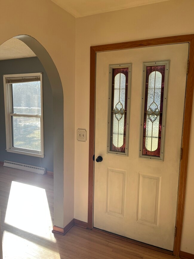 Building Photo - 2913 2nd Ave NW