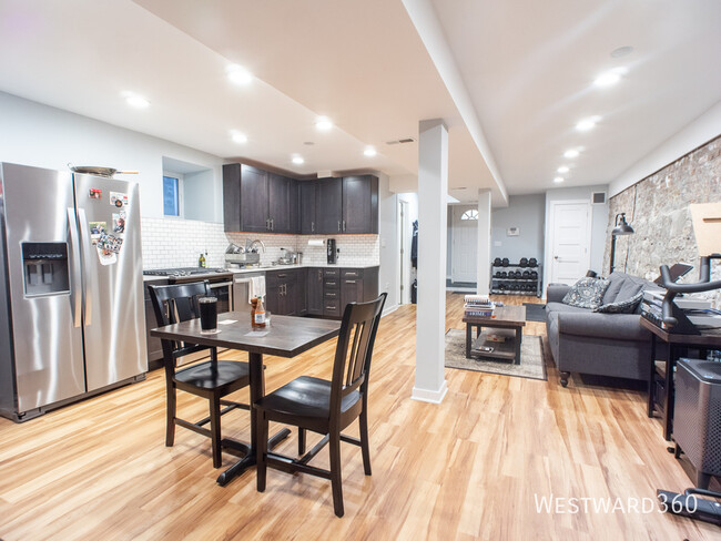 Foto del edificio - 2611 W Cortland St