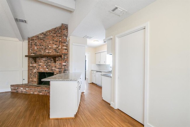 Foto del edificio - 14426 Wadebridge Way