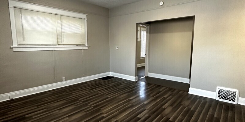 Primary Photo - 1608-1610 12th Ave Moline, IL