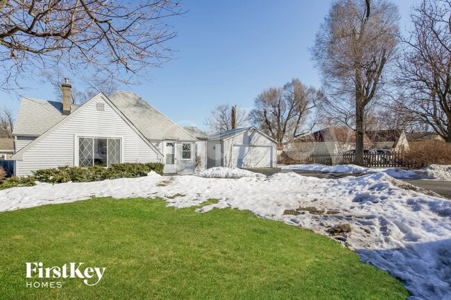 Building Photo - 123 Fairlawn Dr