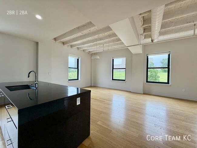 Foto del edificio - 217 W Pershing Rd