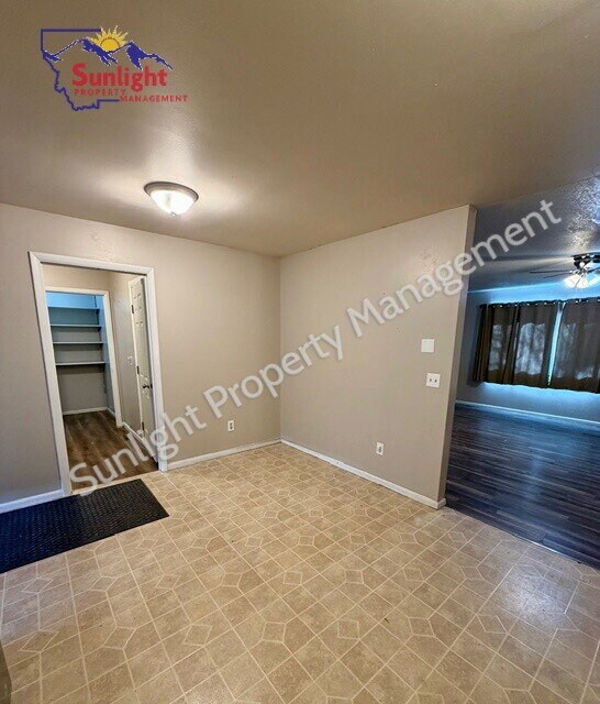 Foto del edificio - Charming 2-Bedroom Duplex in the Heights – Billings, MT