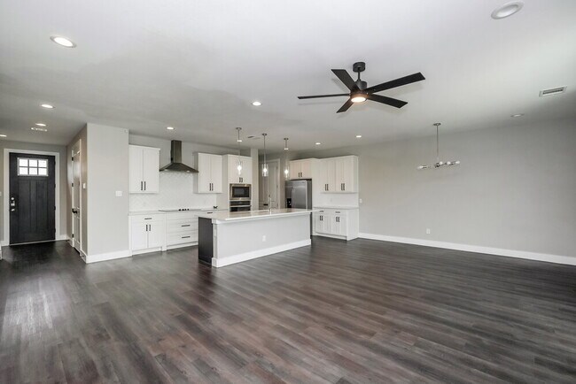 Foto del edificio - 7153 9th Hole Dr