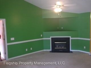 Building Photo - 2217 Locksley Woods Dr