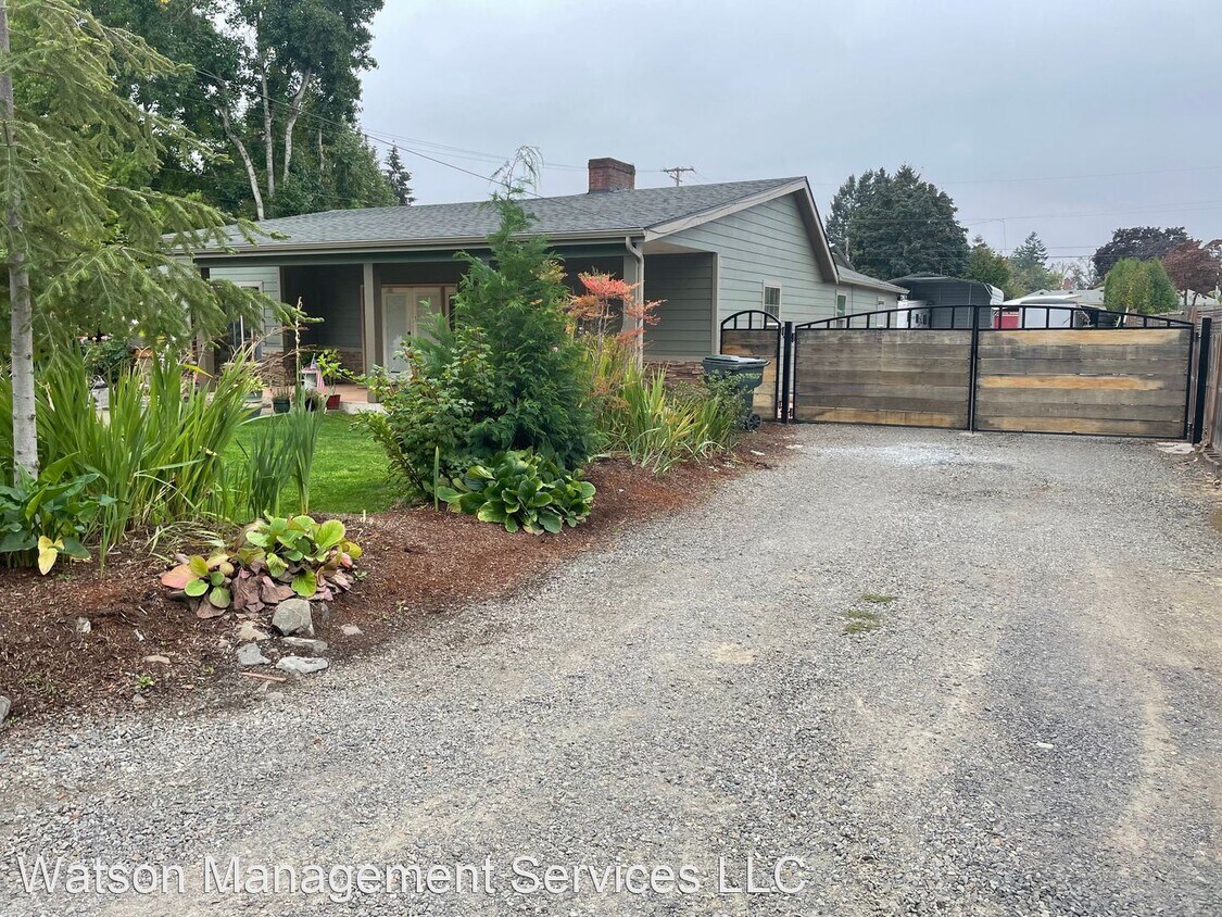 4 br, 3 bath House 4165 Toni Ave. N House for Rent in Keizer, OR