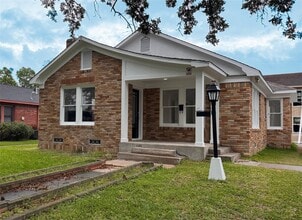 Building Photo - 1569 Elliott St