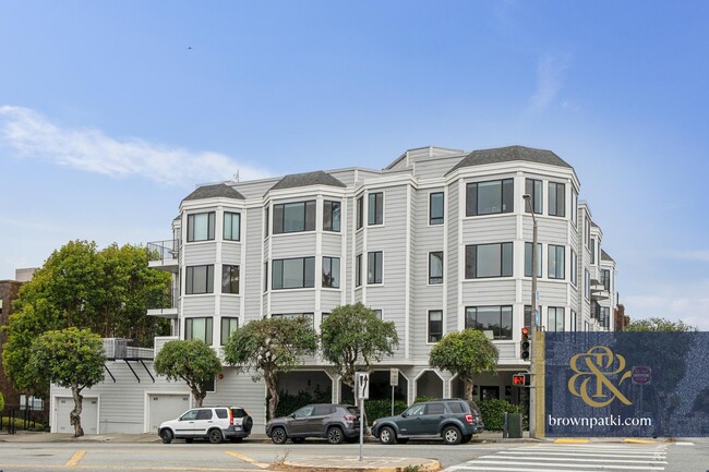 Building Photo - 3501 Laguna St