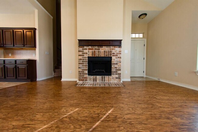 Foto del edificio - 15918 Windermere Dr