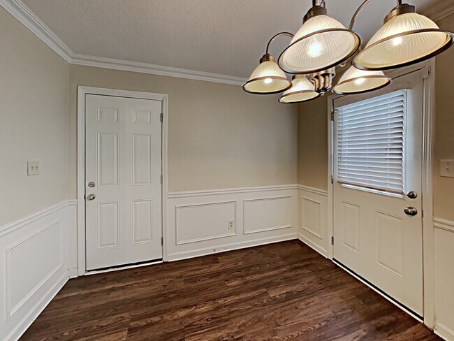 Building Photo - 403 Tina Hely Court