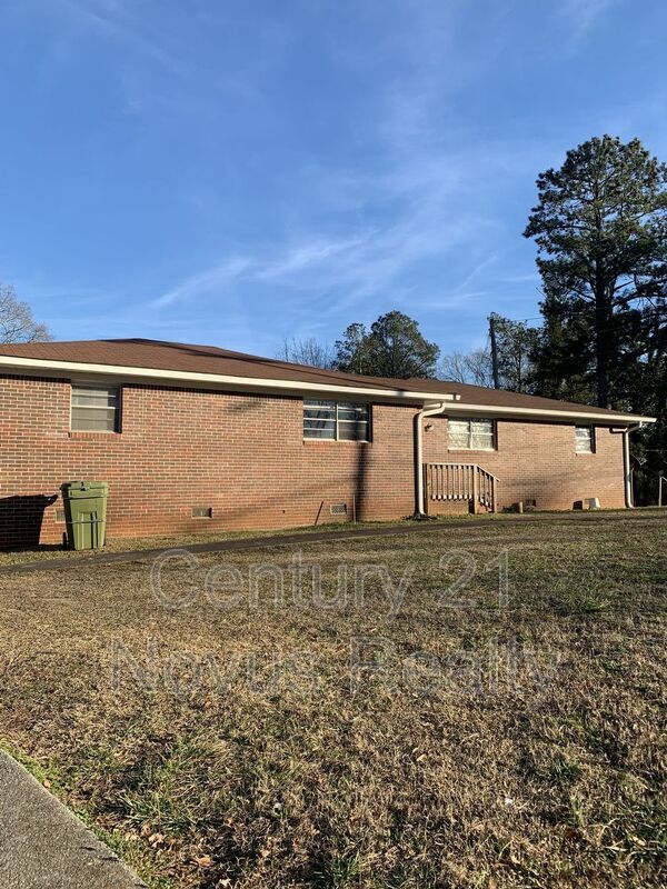 Foto principal - 817 Stewart St