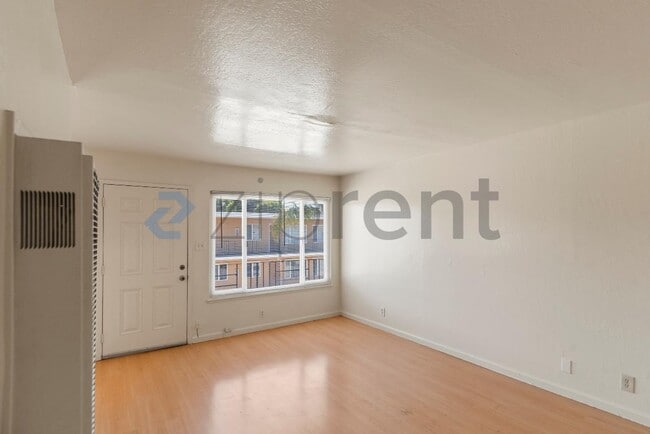 Building Photo - Unit 41