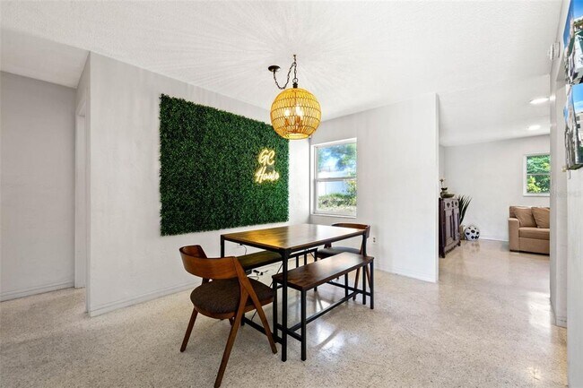 Foto del edificio - 5015 54th St N
