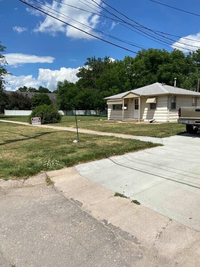Foto del edificio - 710 N Kansas Ave