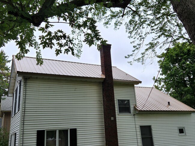 Foto del edificio - 107 5th Ave