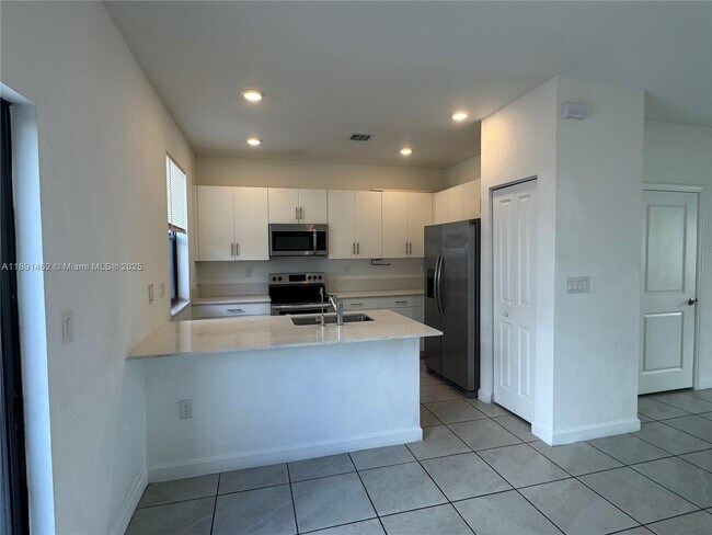 Foto del edificio - 13379 SW 287th St