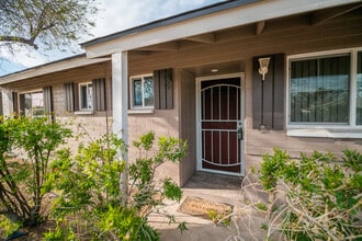 Building Photo - 7014 E Holly St