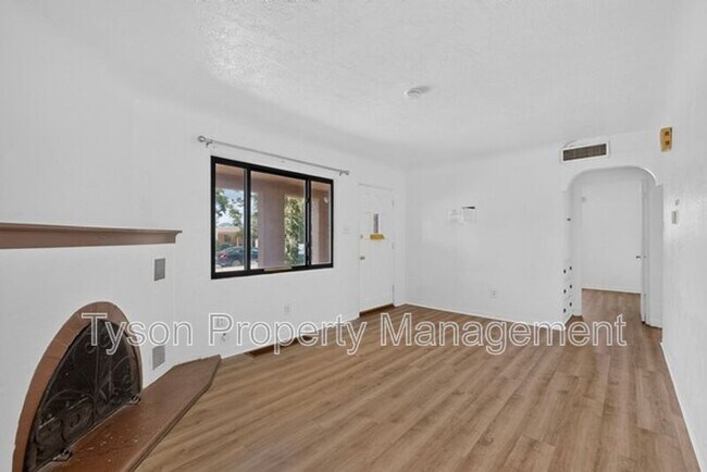Foto del edificio - 5504 Granite Ave NE