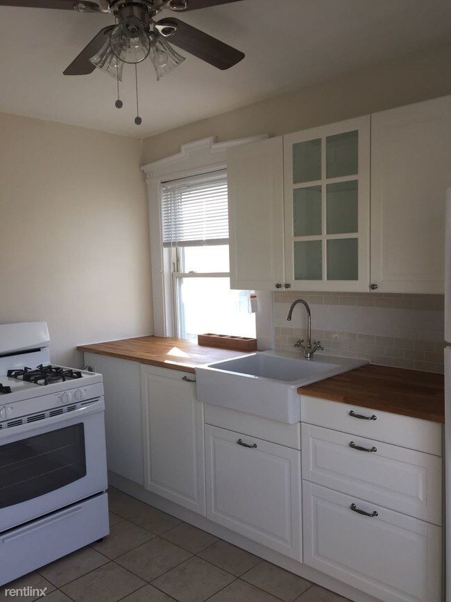 Foto del edificio - 131 Clinton Ave