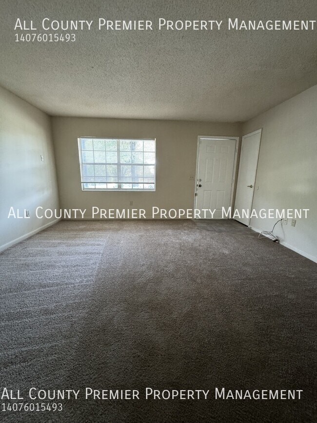Foto del edificio - 6400 Swallow Hill Dr