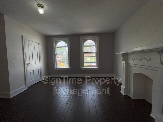Foto del edificio - 111 E Washington St