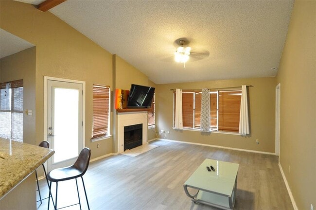 Building Photo - 3008 Birch Dr