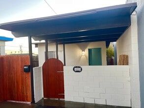 Building Photo - 1051 Price St