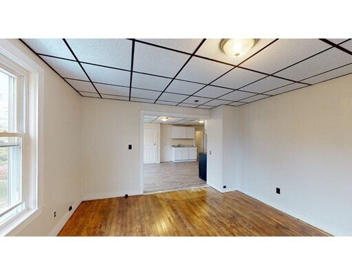 Building Photo - 30 Chestnut St