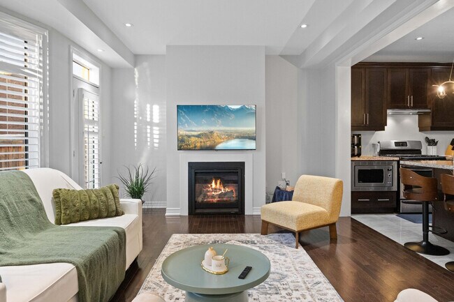 Building Photo - 5 Humberstone Cres