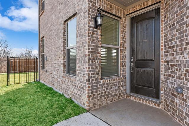 Building Photo - 521 Hutchinson Ln