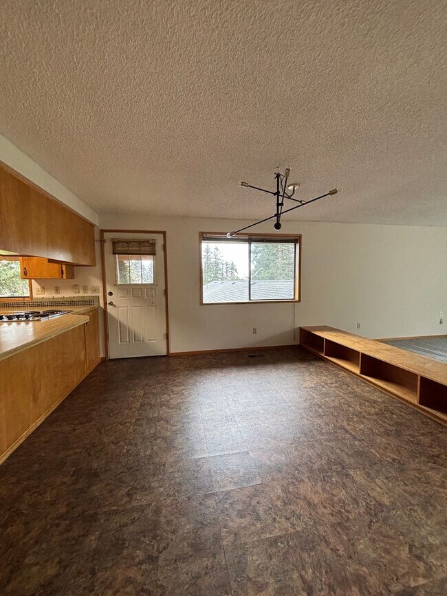 Foto del edificio - 3 bedroom, 2 bath home in Newberg