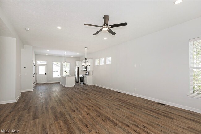 Foto del edificio - 2240 E 97th St