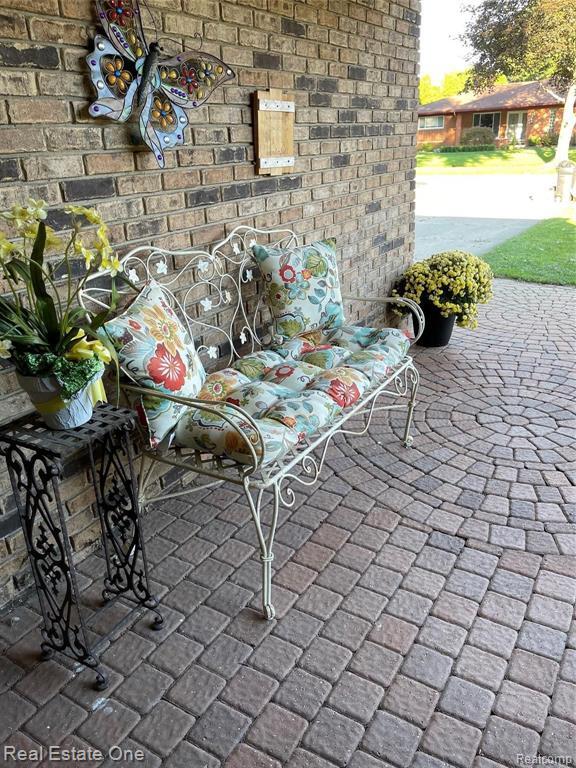 Building Photo - 5255 Folkstone Dr