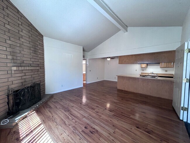 Building Photo - 3392-3394 Egmont Way