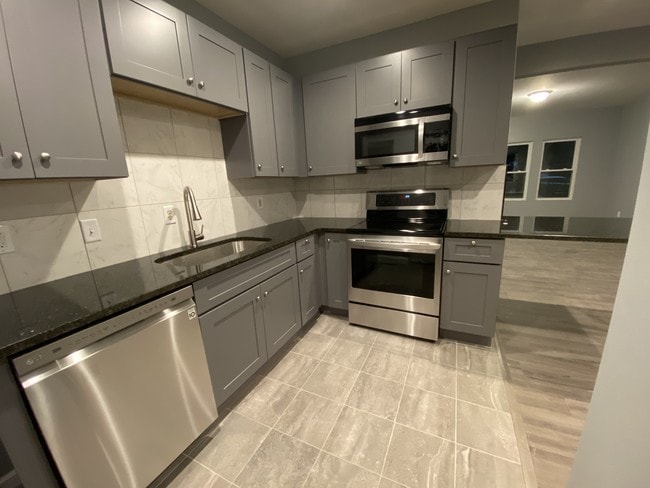 Kitchen - 17 E Tompkins St