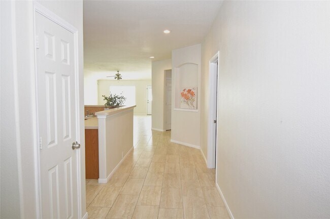 Foto del edificio - 4717 Foster Hill Ct