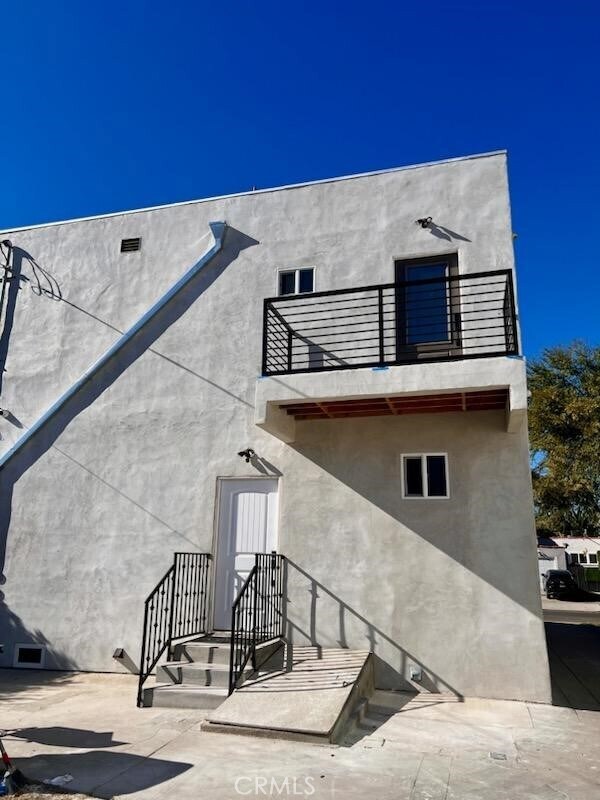 Building Photo - 1806 Alsace Ave