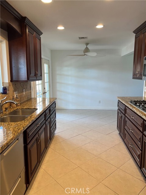 Building Photo - 11547 Elm Hill Dr