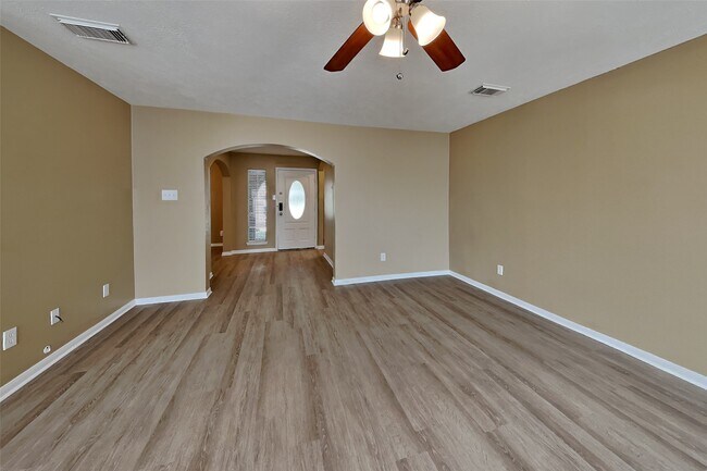 Building Photo - 2807 Burgess Hill Ct