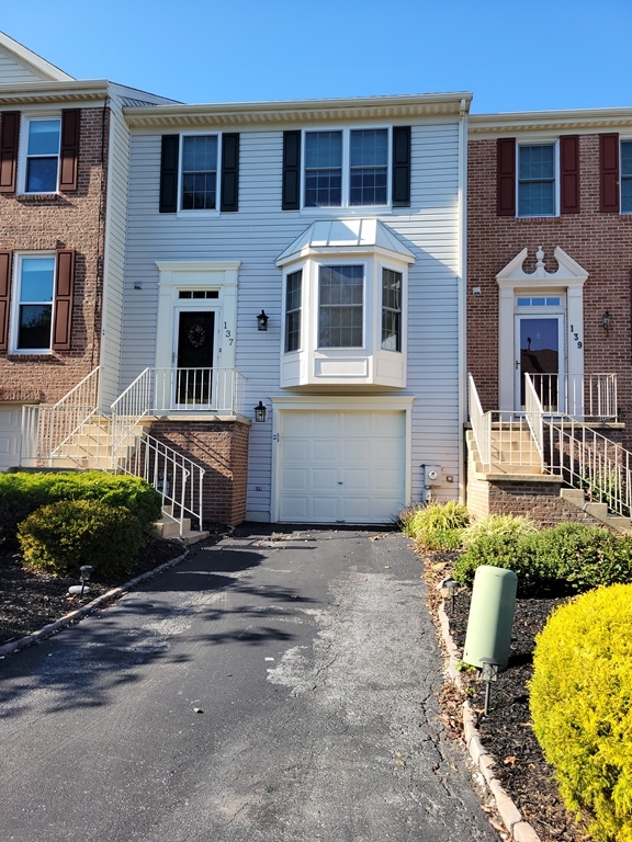 Primary Photo - 137 Attic Ct