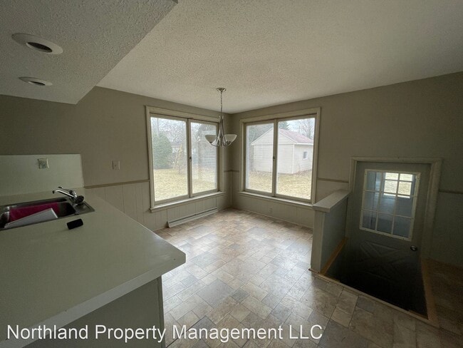 Building Photo - 3 br, 2 bath House - 241 Boughey St