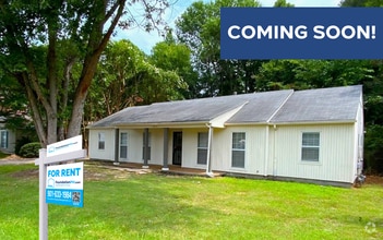 Building Photo - 2564 Lynnfield Rd