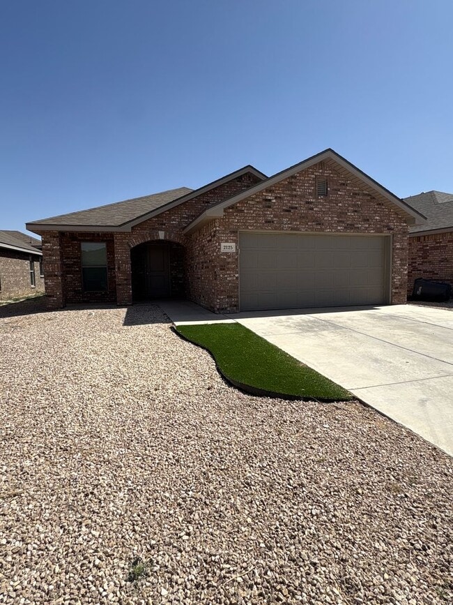 Building Photo - Half off the 1st month's rent!!