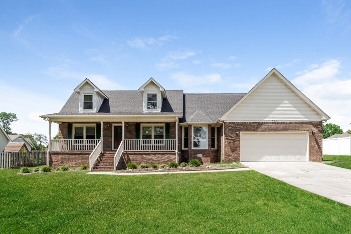 Foto principal - Gorgeous 3 Bedroom with Amazing Location!