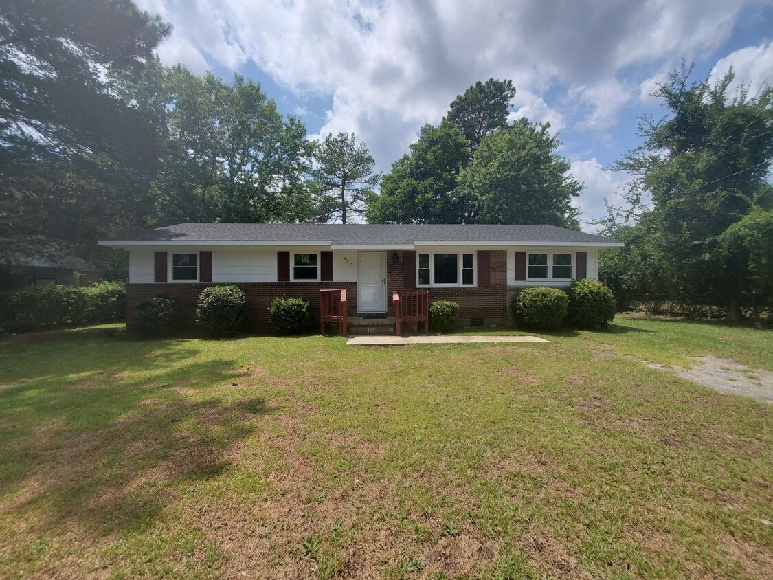 Primary Photo - 972 Comet Cir